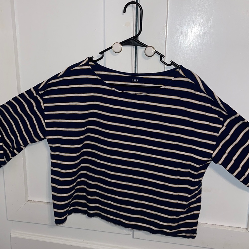 Long-sleeved striped shirt